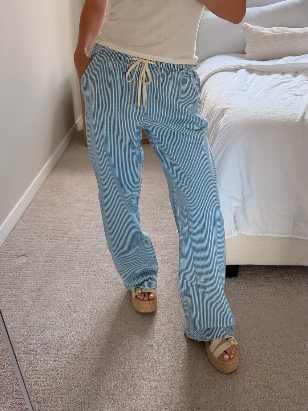 NWT Gap Low Rise UltraSoft Easy ’90s Loose Stripe Jeans Sz M